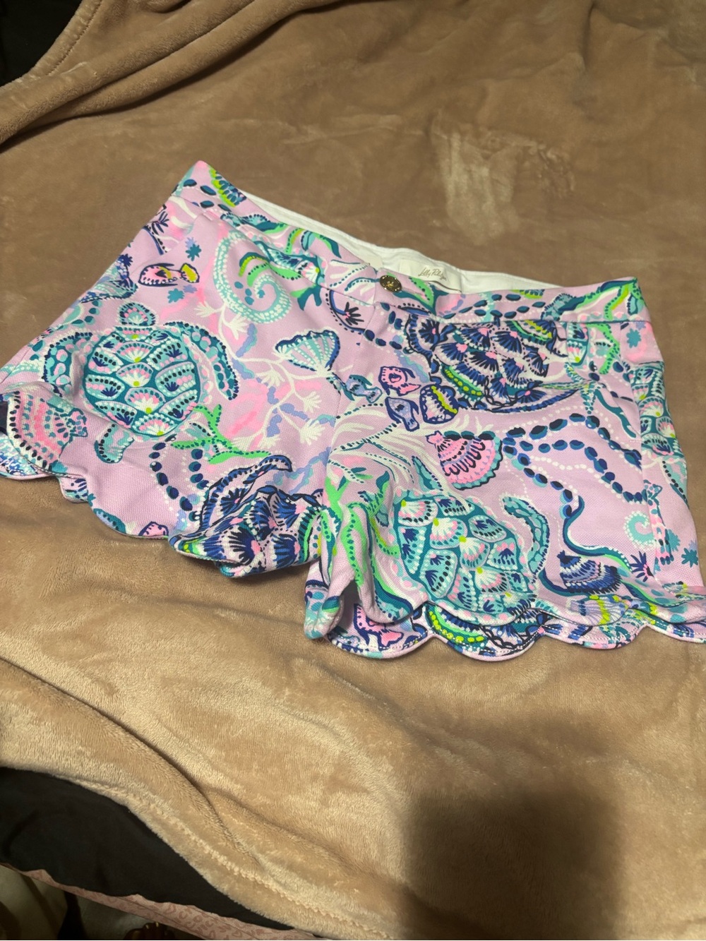 Lilly Pulitzer Pink Scalloped Floral-Print Women’s Shorts
